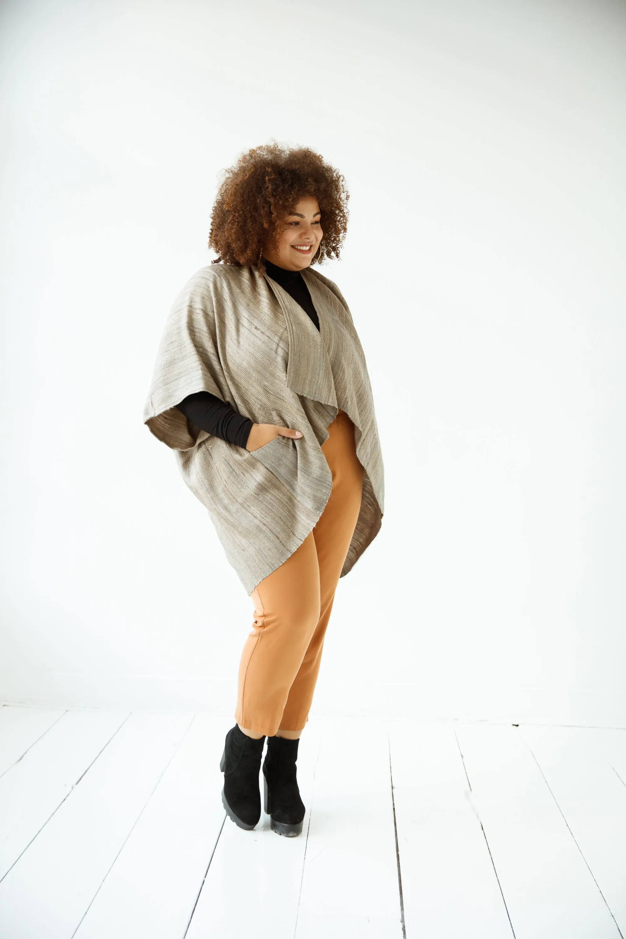 JULAHAS  JIVA Wool Silk Kimono Earth